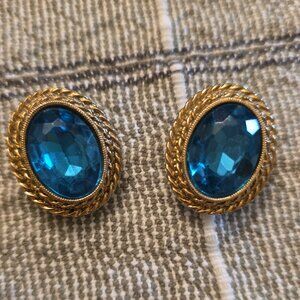 Vintage turquoise clip on earrings